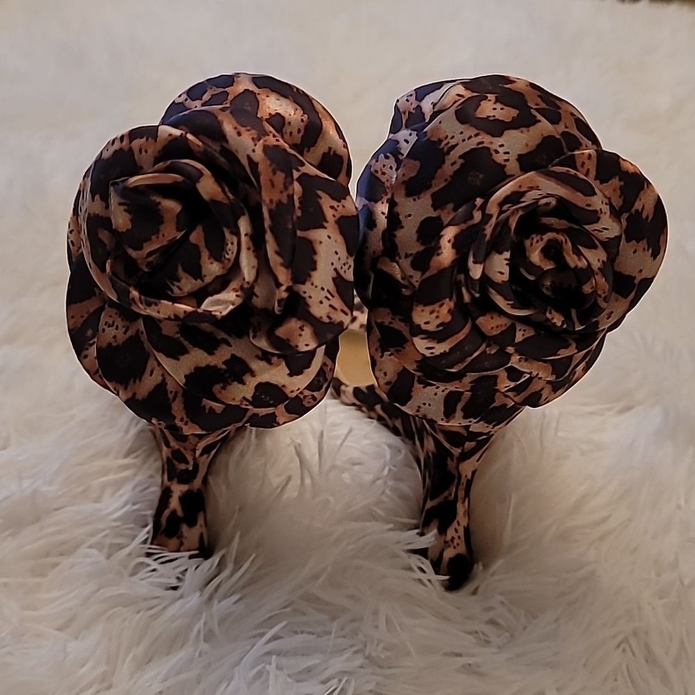 Lemonade Leopard Print Wedge Sandals with Rose - Picture 9 of 15